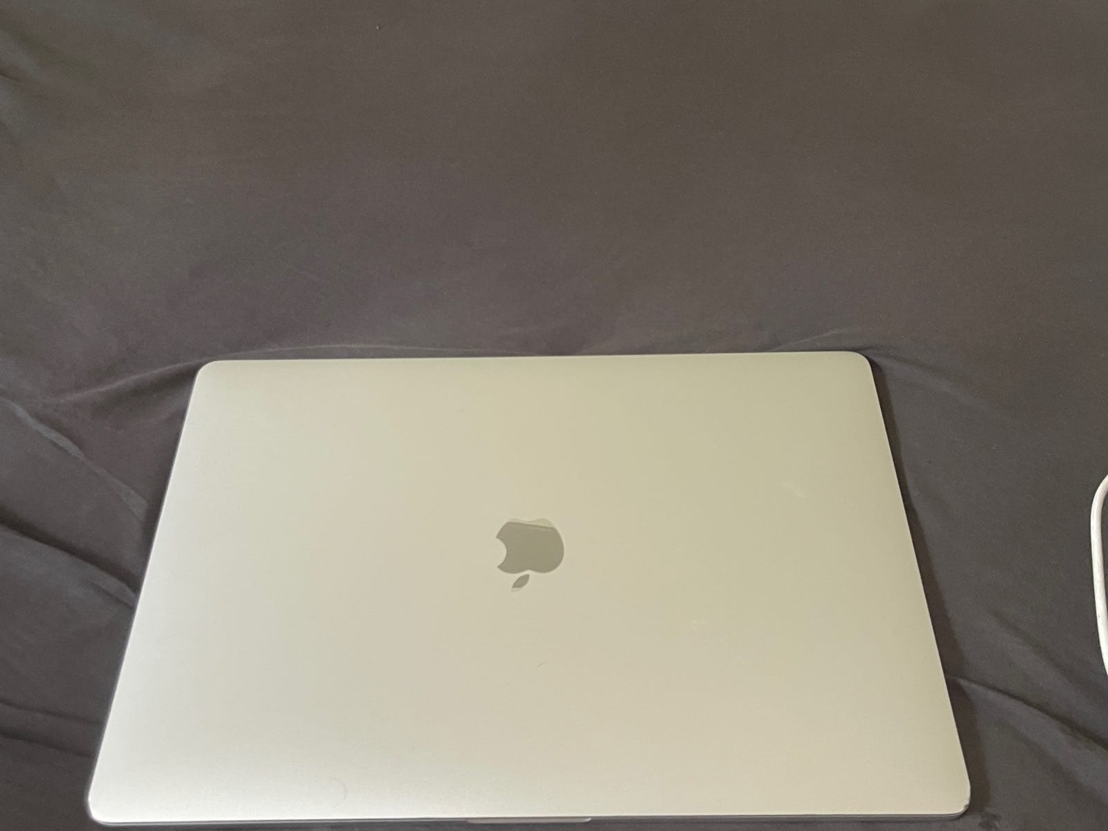 Macbook Pro 2018 15 İnç 512 SSD 16GB Ram İ7