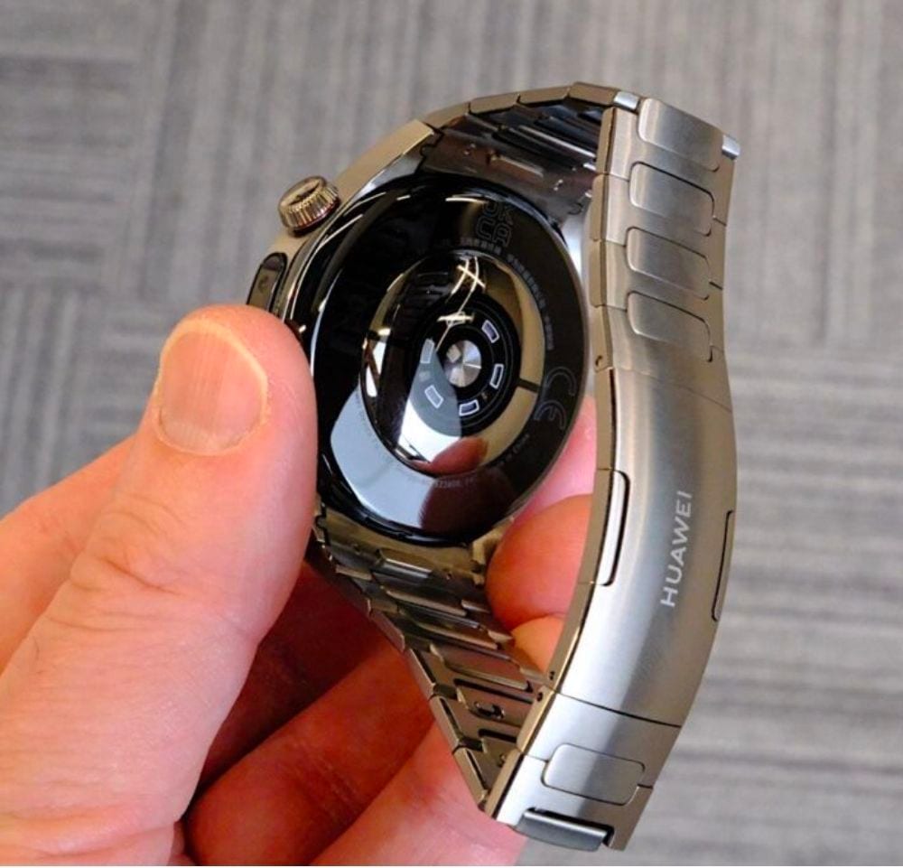 Huawei Watch 5 46 mm titanyum kasa ve kordon
